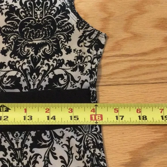 M ND Intimates damask cap sleeve lounge dress - Picture 11 of 15